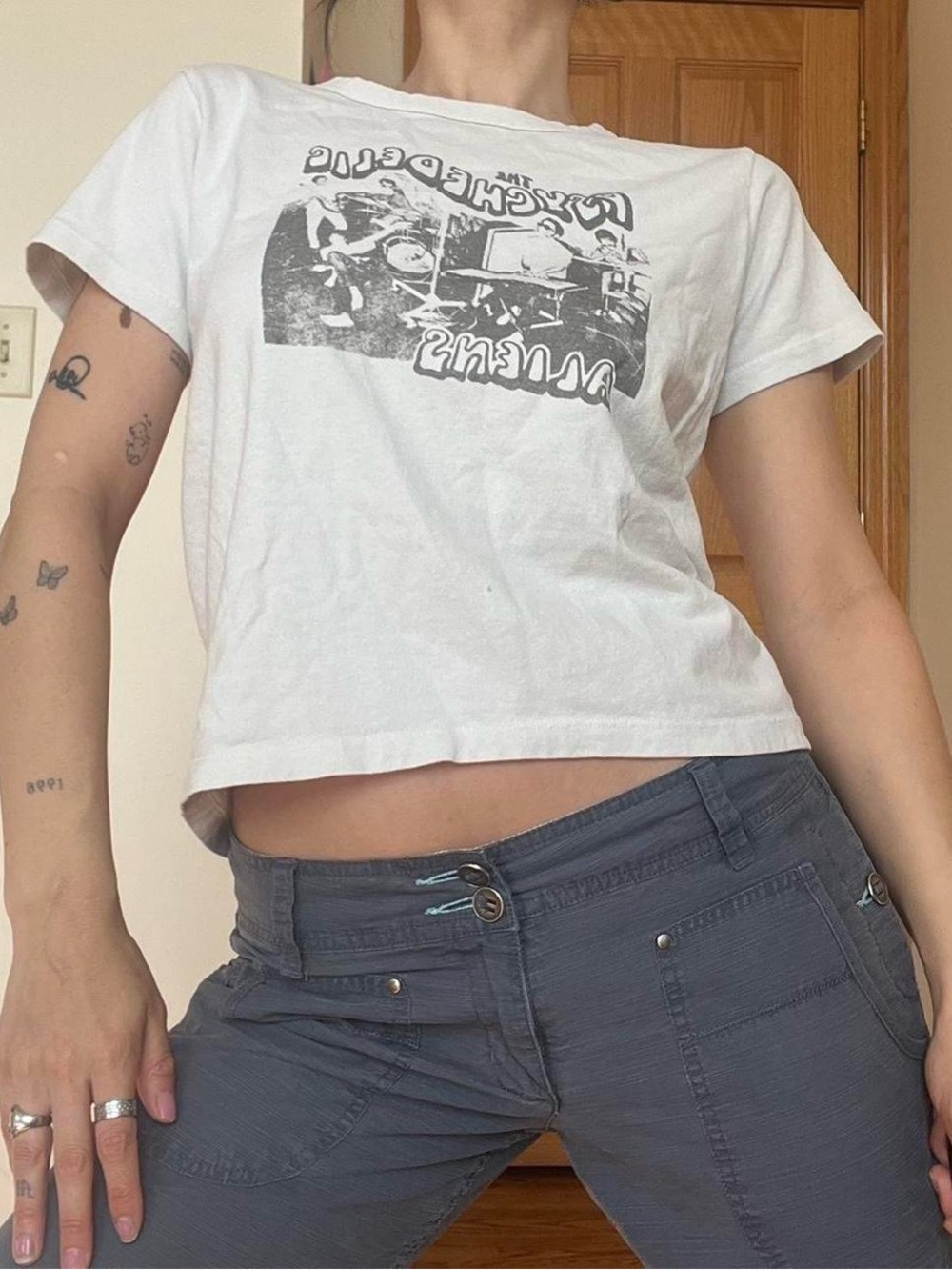 Brandy Melville The Psychedelic Aliens Short Sleeve Tee Shirt - 100% Cotton